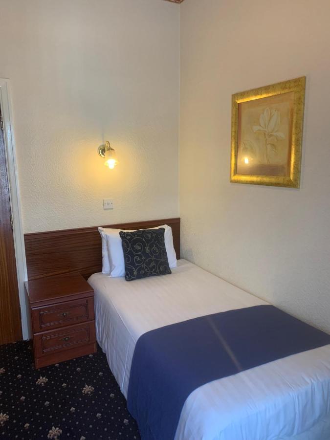 Single Room,1232380442:JPEG